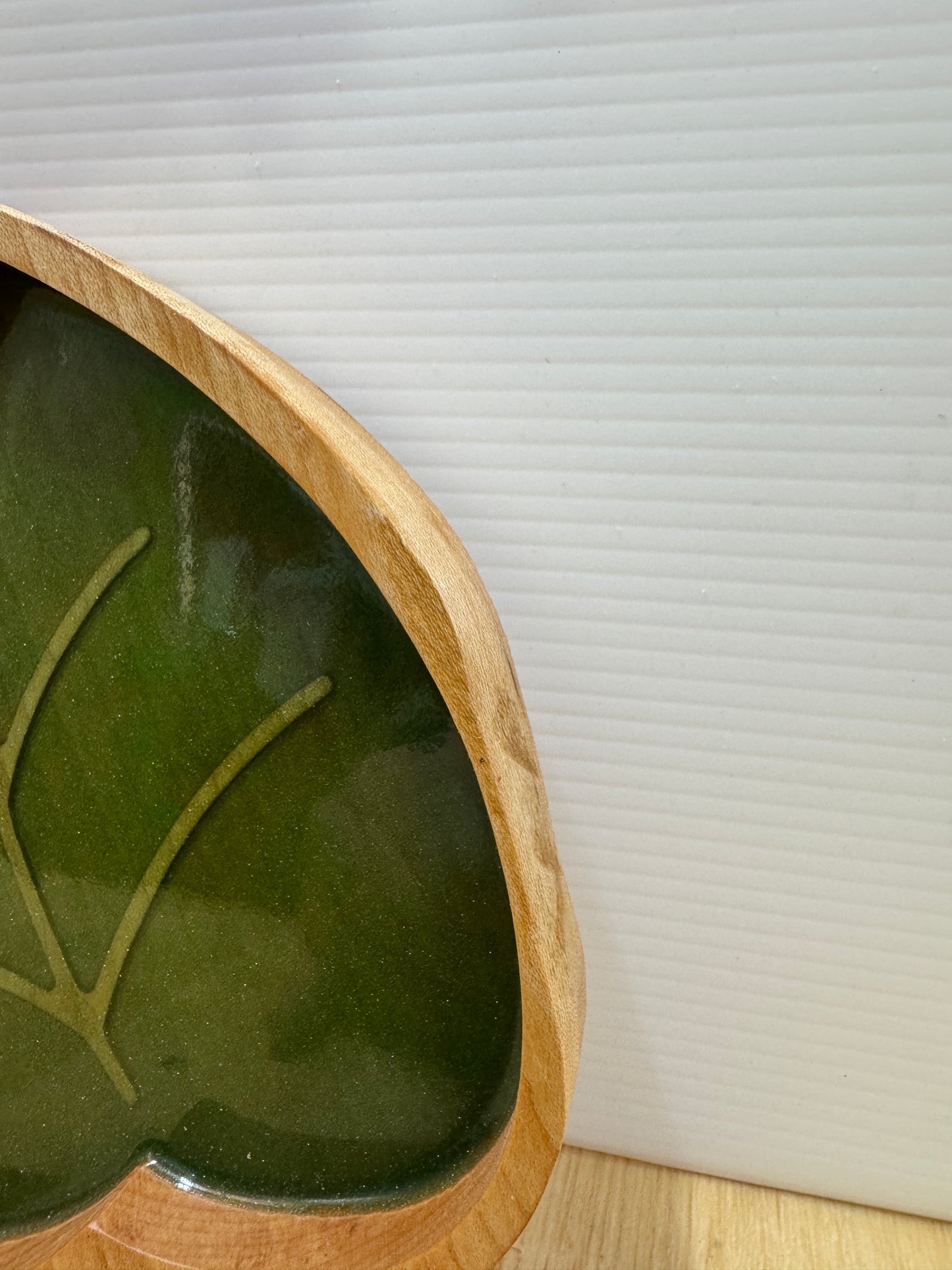 Elm Leaf Tray