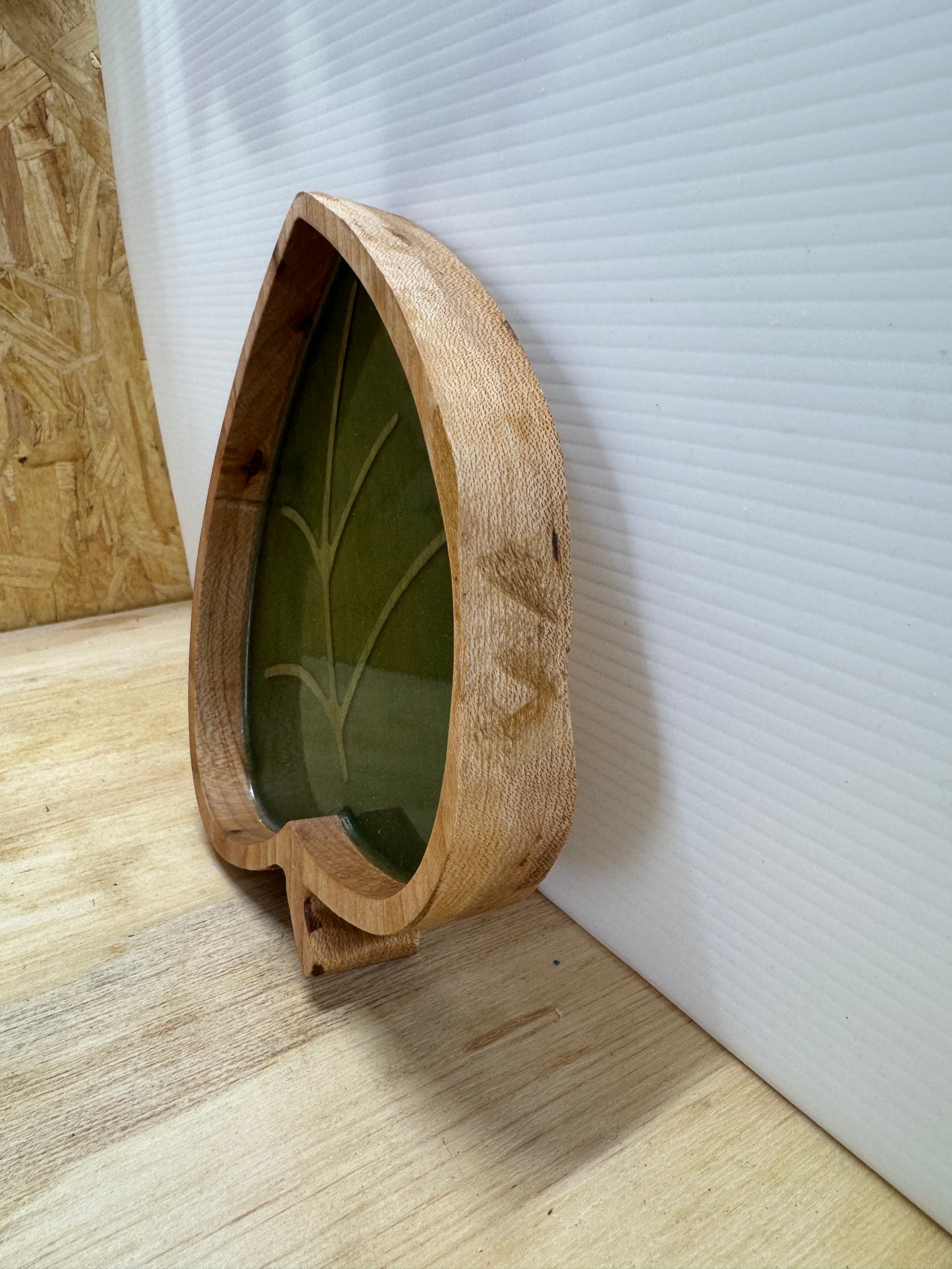 Elm Leaf Tray