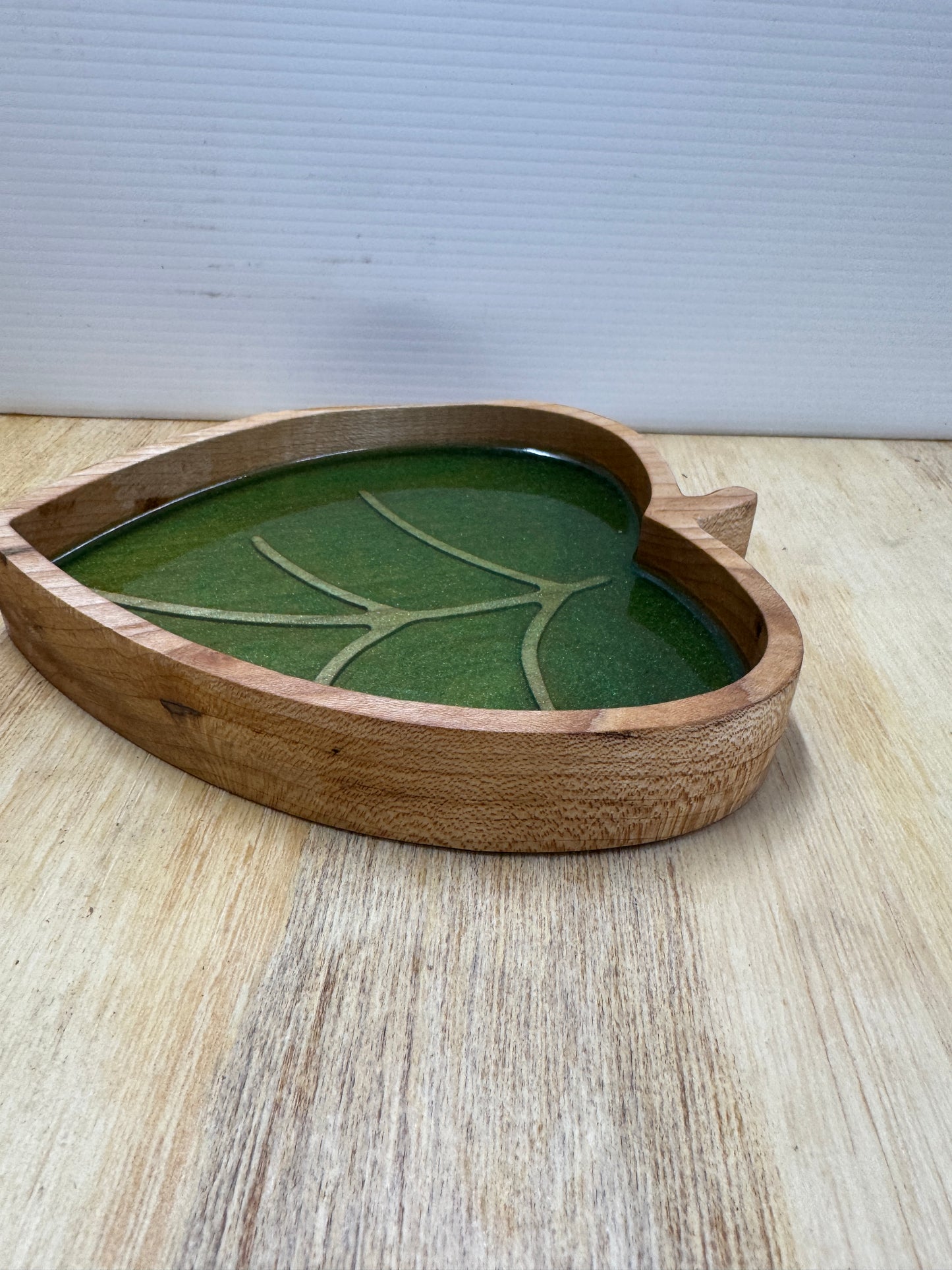Elm Leaf Tray