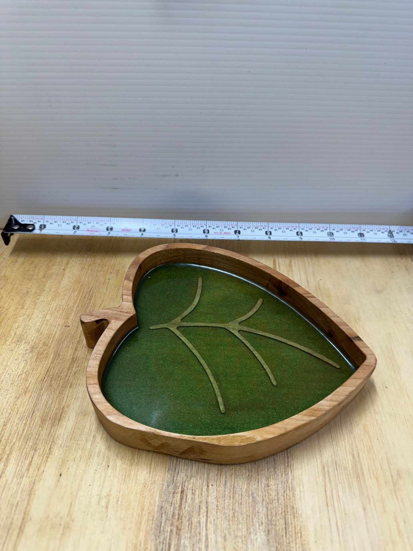 Elm Leaf Tray